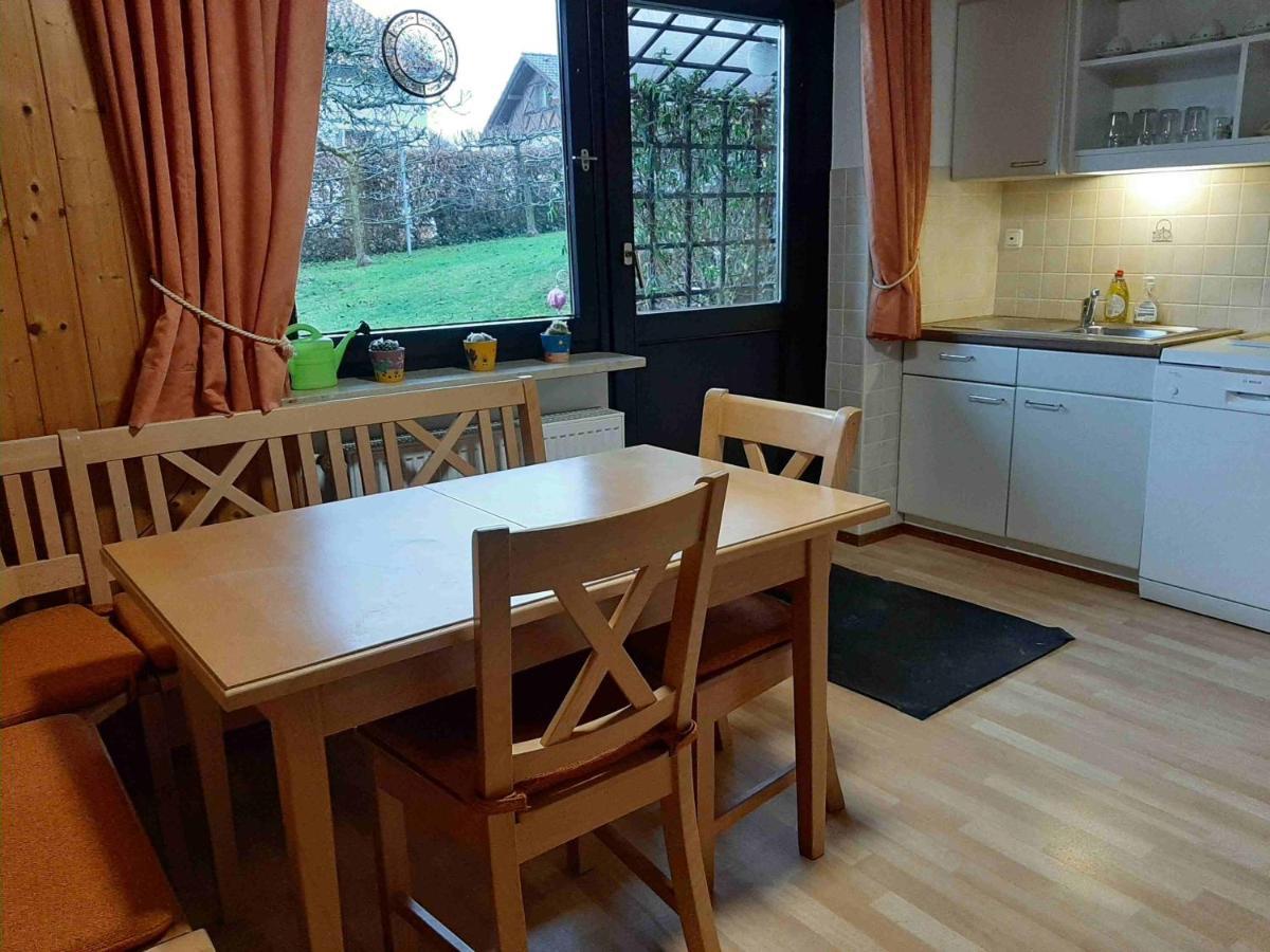 Ferienwohnung Am Hasenweg 로스토프 외부 사진