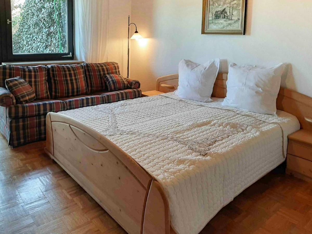 Ferienwohnung Am Hasenweg 로스토프 외부 사진